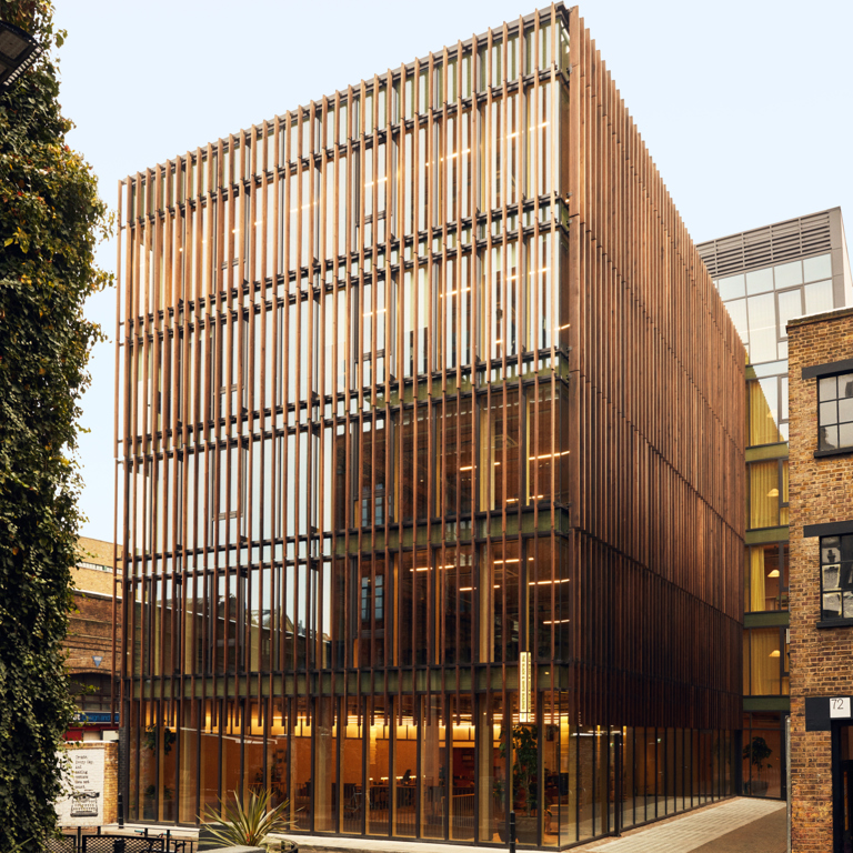 Spotlight Façade Awards: The Black & White Building