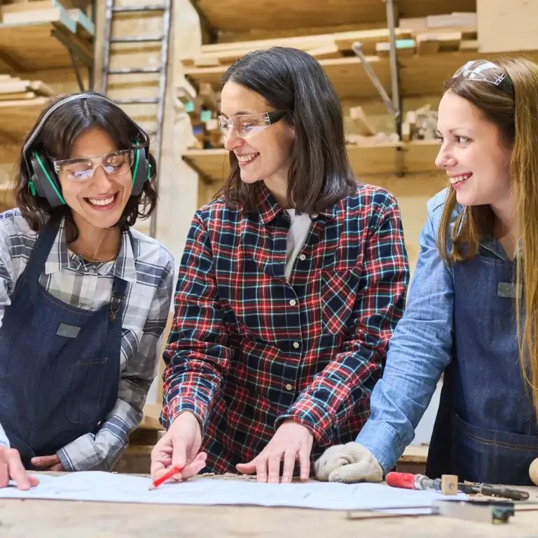 Over 70 built environment leaders demand government raise age for apprenticeship funding