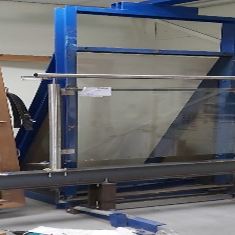 Spotlight Academia: Evaluating the safety of monolithic toughened glass as an infill panel in a balustrade